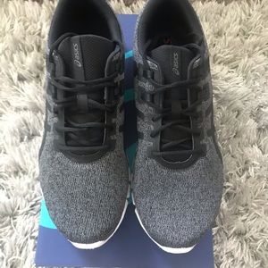 Men’s Running Shoe